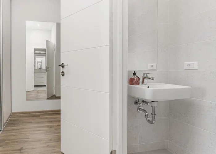 Sea Symphony 2-bedrooms