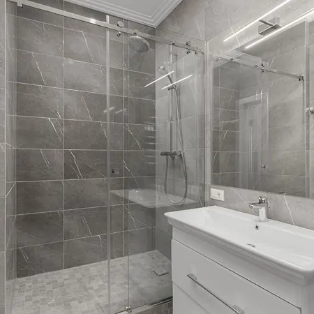 Sea Symphony 2-bedrooms